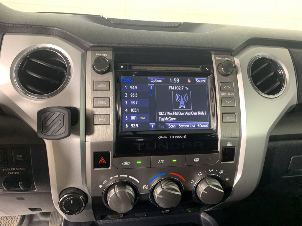 Used 2018 Toyota Tundra SR5 w/ SR5 Upgrade Package AWD/4WD image 25