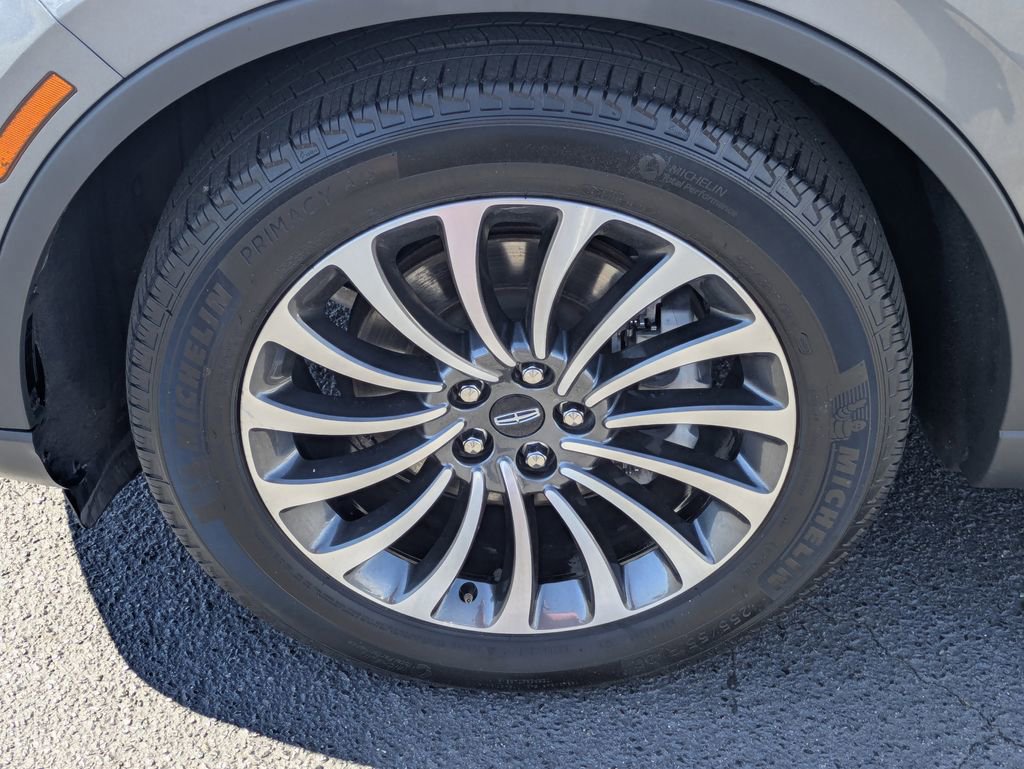 Used 2023 Lincoln Aviator Reserve image 12