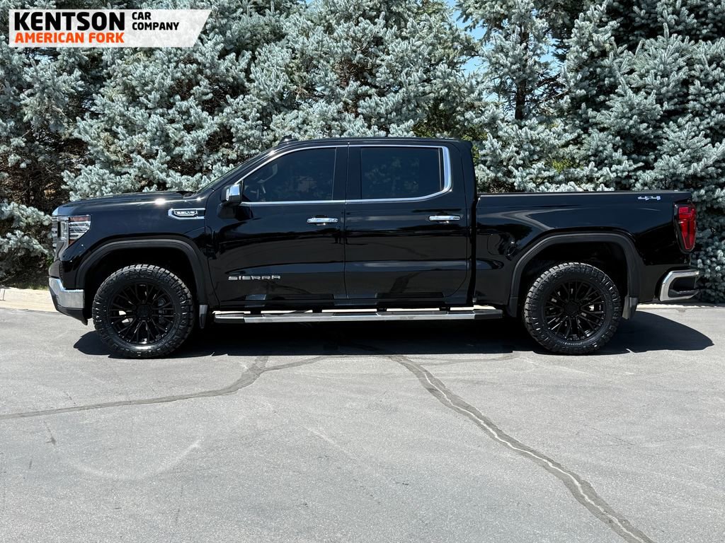 Used 2024 GMC Sierra 1500 SLT image 3
