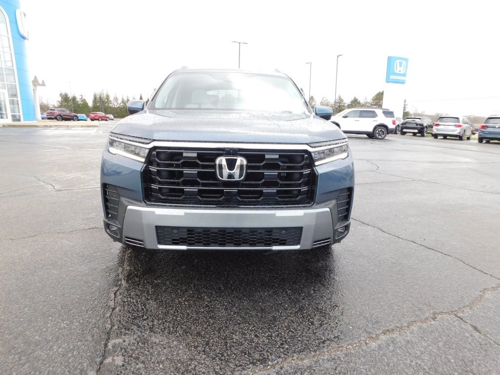 New 2026 Honda Pilot Touring image 8