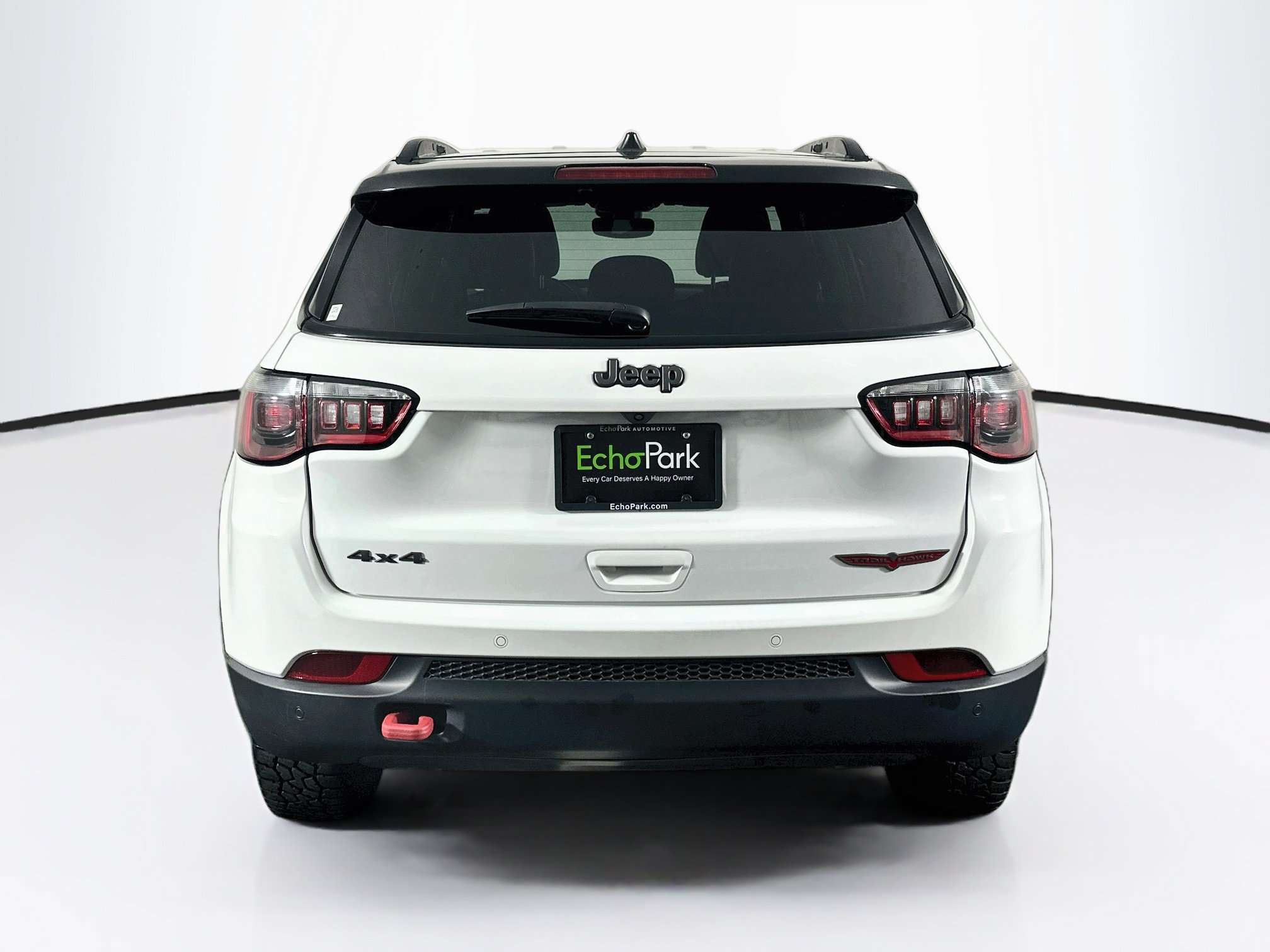 Used 2025 Jeep Compass Trailhawk AWD/4WD image 7