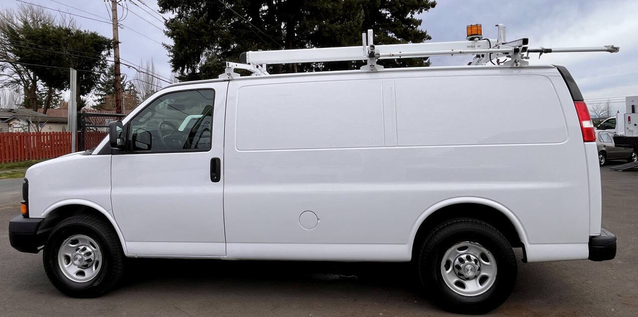 Used 2016 Chevrolet Express 2500 w/ Cold Climate Package image 5