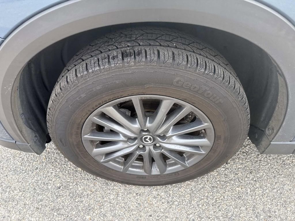 Used 2019 MAZDA CX-5 Touring image 11