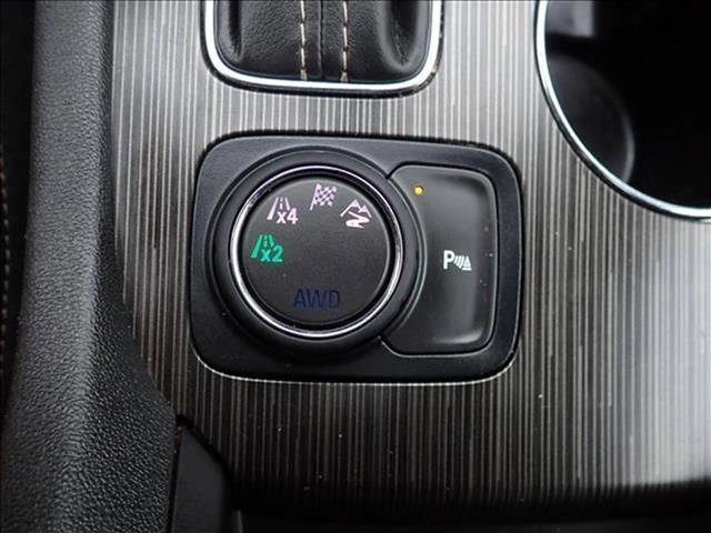 Used 2019 GMC Acadia SLT w/ LPO, Cargo Package AWD/4WD image 24
