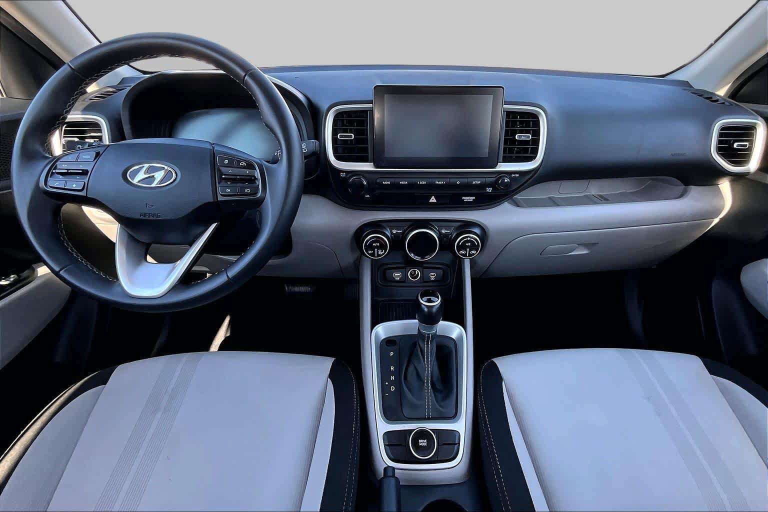 Certified 2023 Hyundai Venue SEL FWD image 16