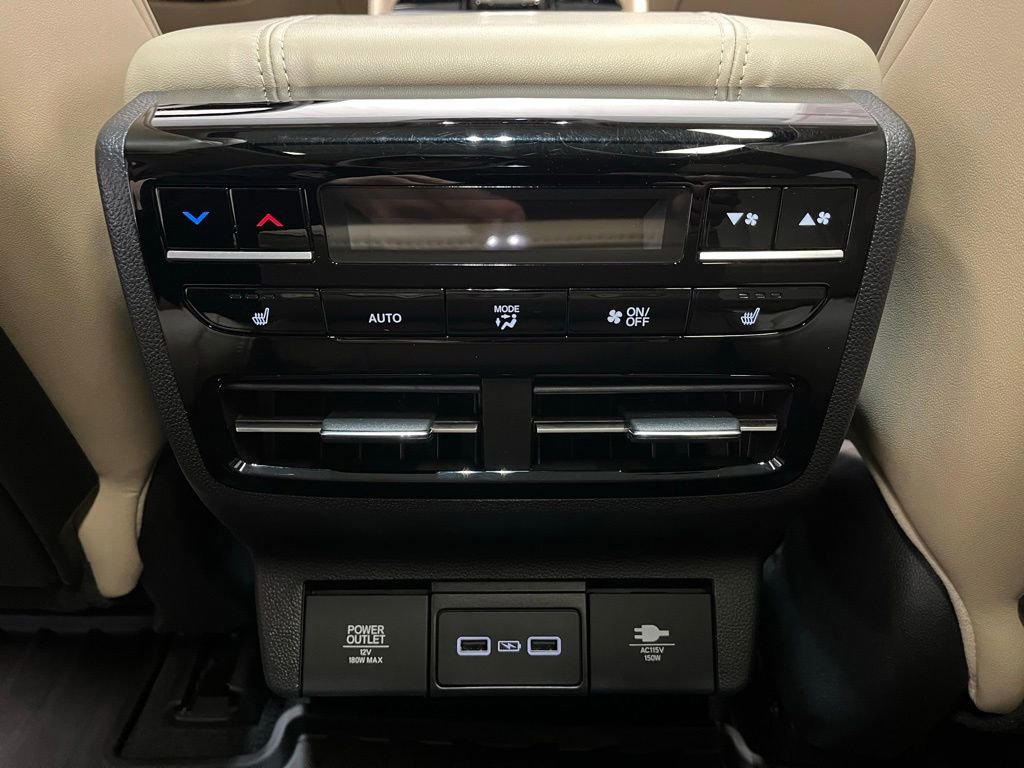 Used 2023 Acura MDX SH-AWD w/ Advance Package image 15