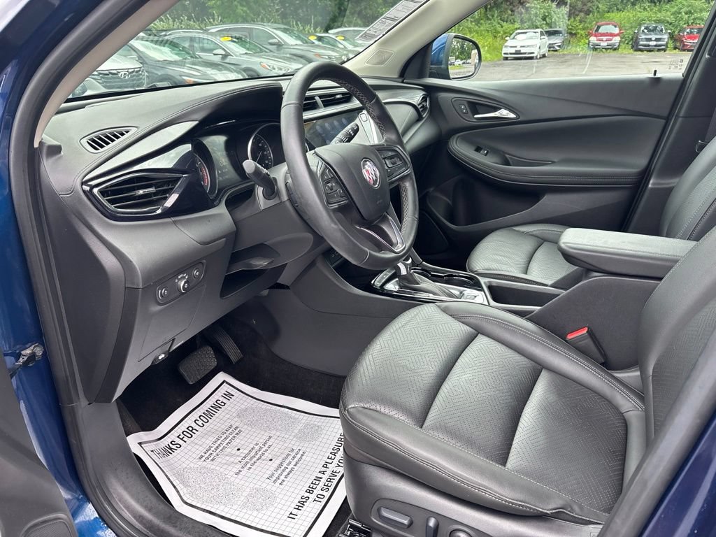 Used 2023 Buick Encore GX Essence w/ Experience Buick Package FWD image 9