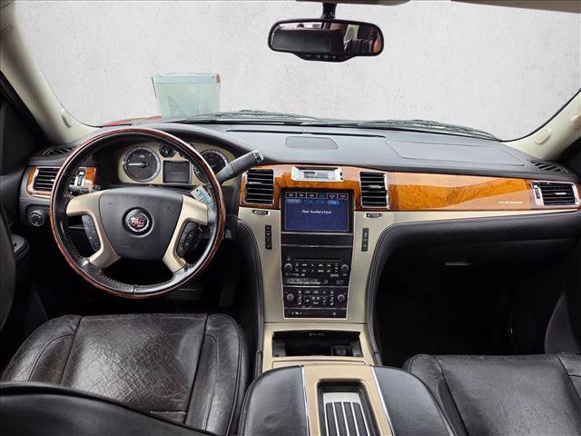 Used 2013 Cadillac Escalade Platinum AWD/4WD image 15