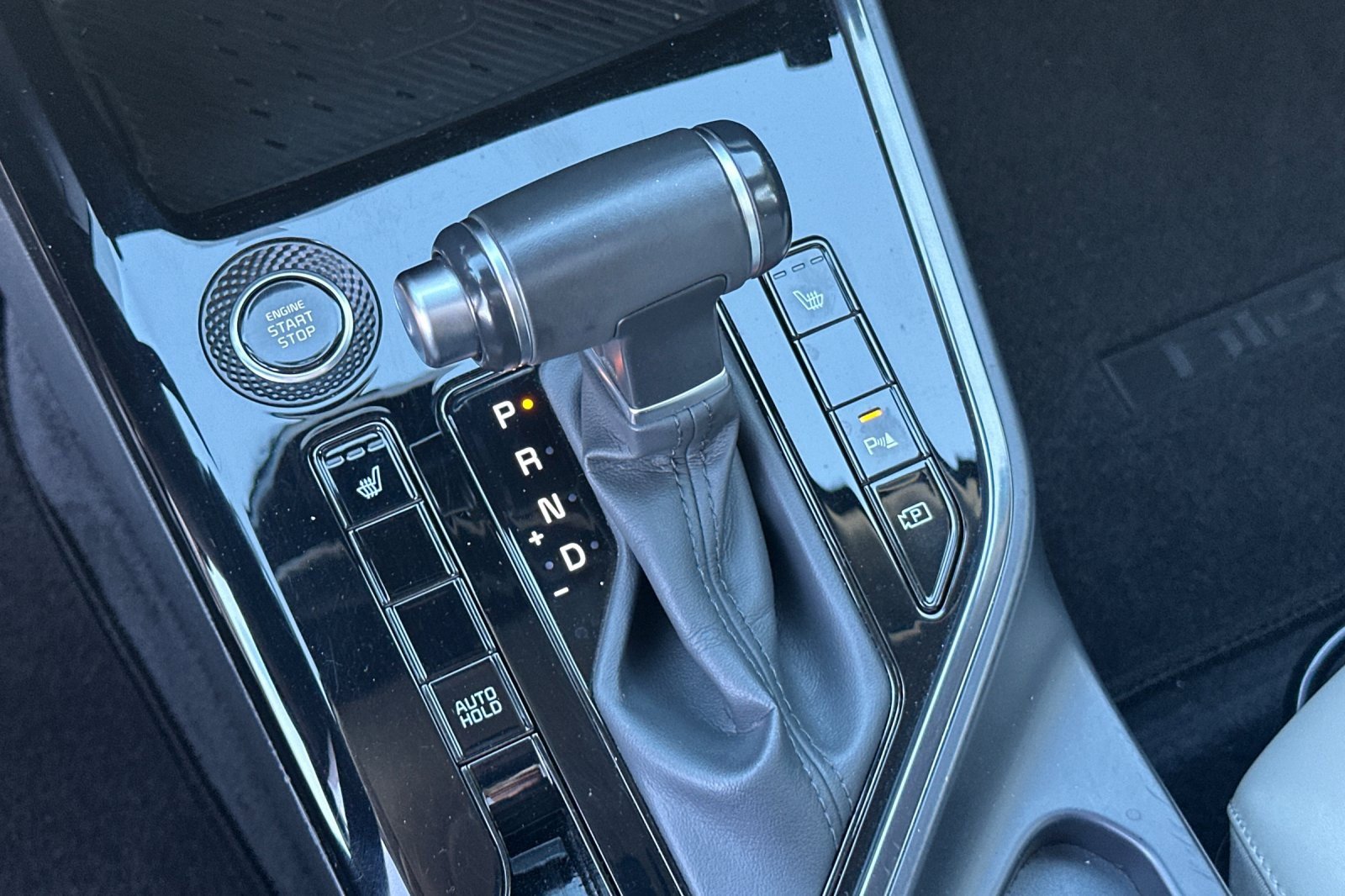 Used 2023 Kia Niro EX Touring image 25