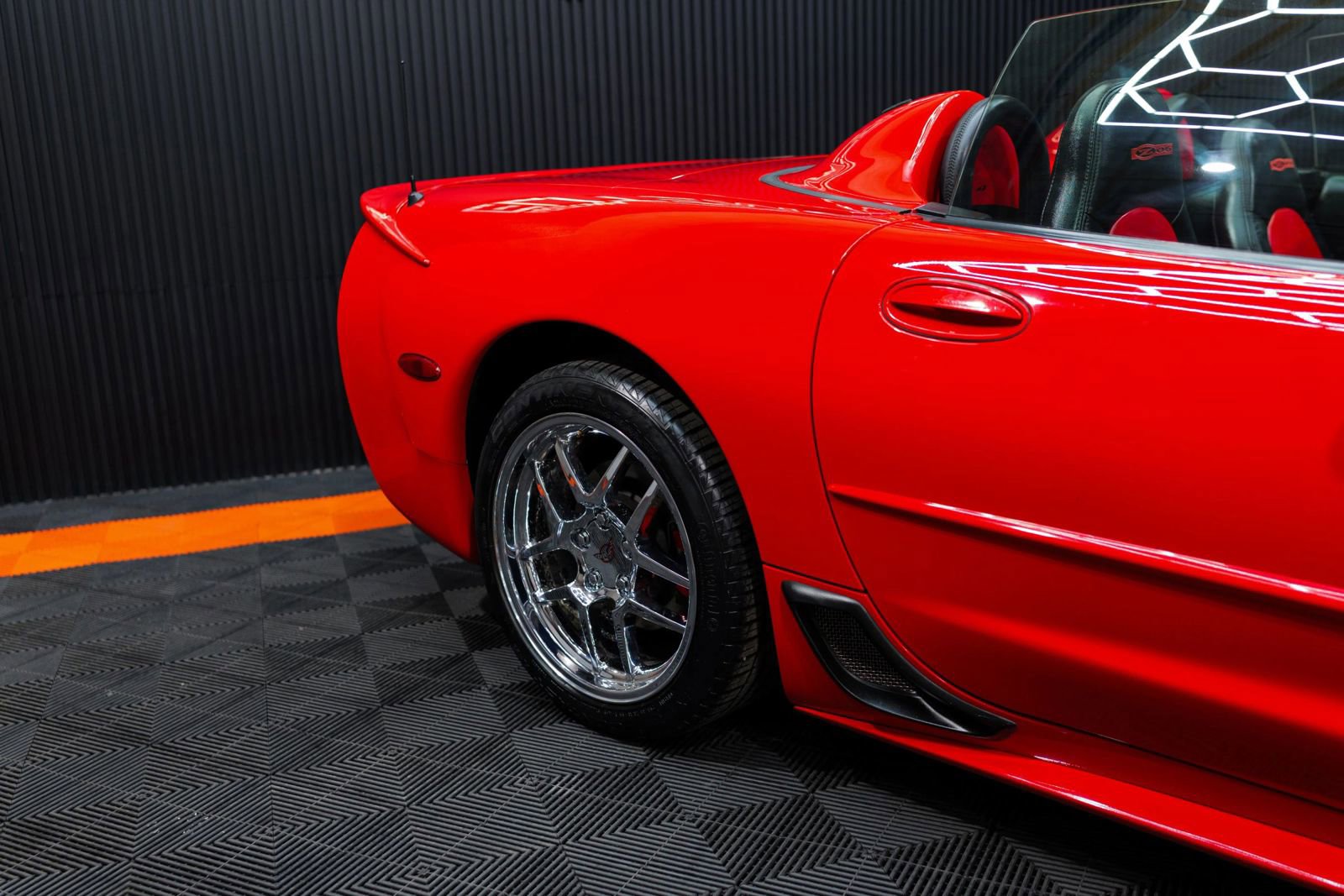 Used 2002 Chevrolet Corvette Z06 RWD image 6