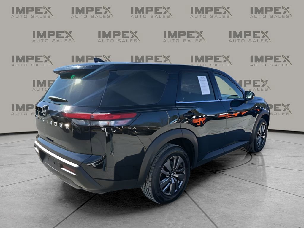 Used 2022 Nissan Pathfinder S image 5