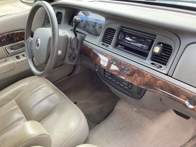 Used 2010 Mercury Grand Marquis LS image 21