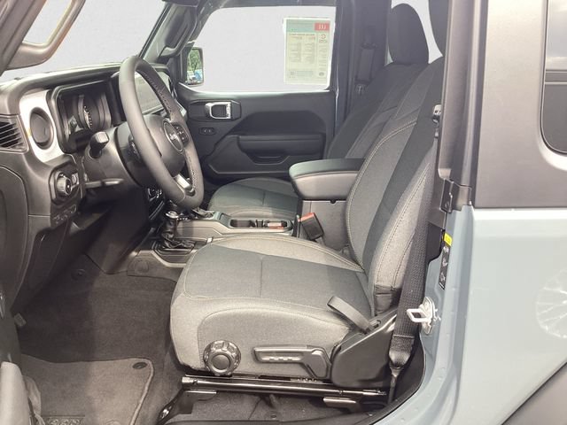 Certified 2026 Jeep Wrangler Sport AWD/4WD image 9