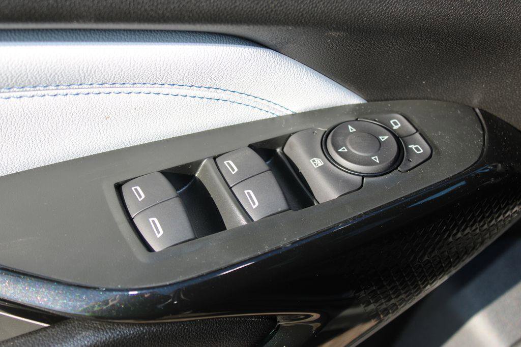 New 2026 Chevrolet Trax LT w/ Driver Confidence Package image 12