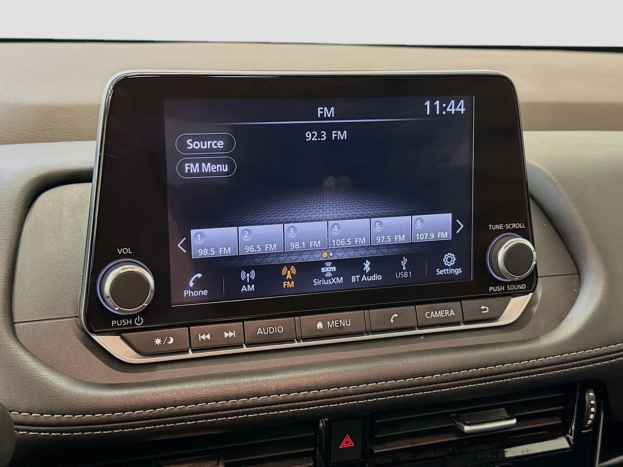 Used 2023 Nissan Rogue SL image 21