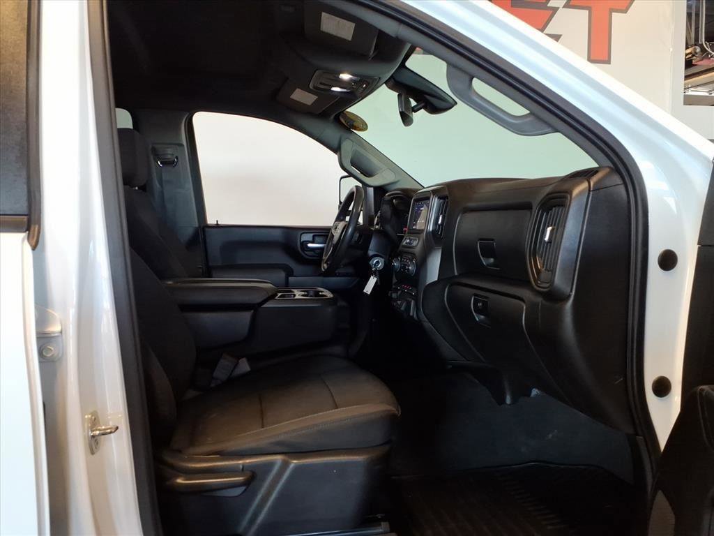 Used 2023 Chevrolet Silverado 2500 Custom w/ Custom Convenience Package image 12