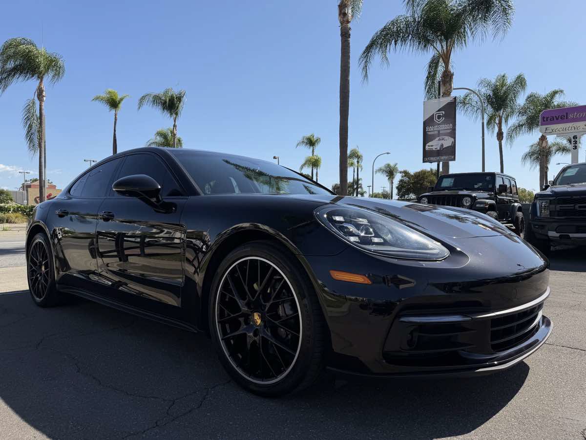 Used 2018 Porsche Panamera image 9