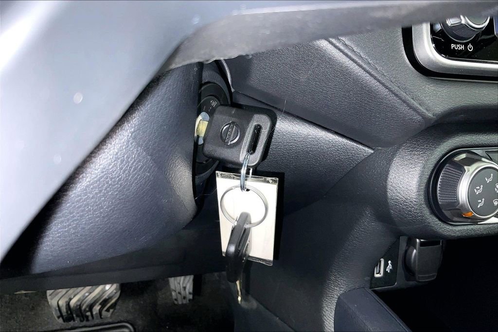 New 2025 Nissan Versa S w/ Trunk Package image 32