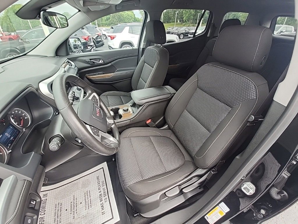 Certified 2023 GMC Acadia SLE w/ LPO, Floor Liner Package image 13