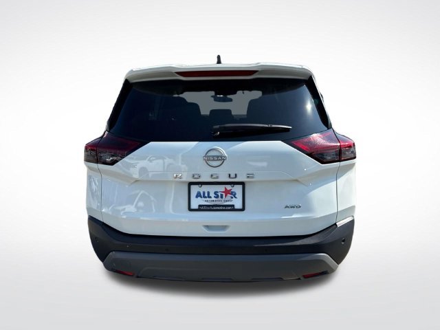 Used 2023 Nissan Rogue S AWD/4WD image 7