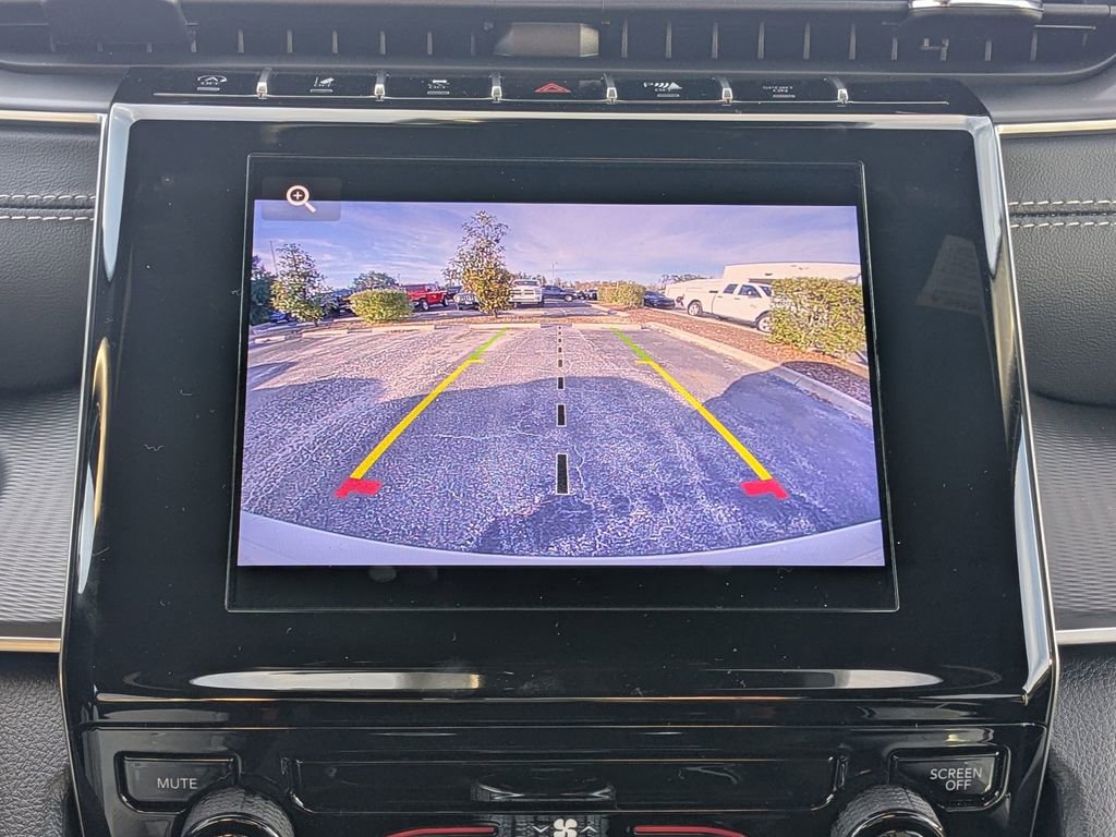 Used 2025 Jeep Grand Cherokee Laredo X w/ Trailer Tow Package image 30