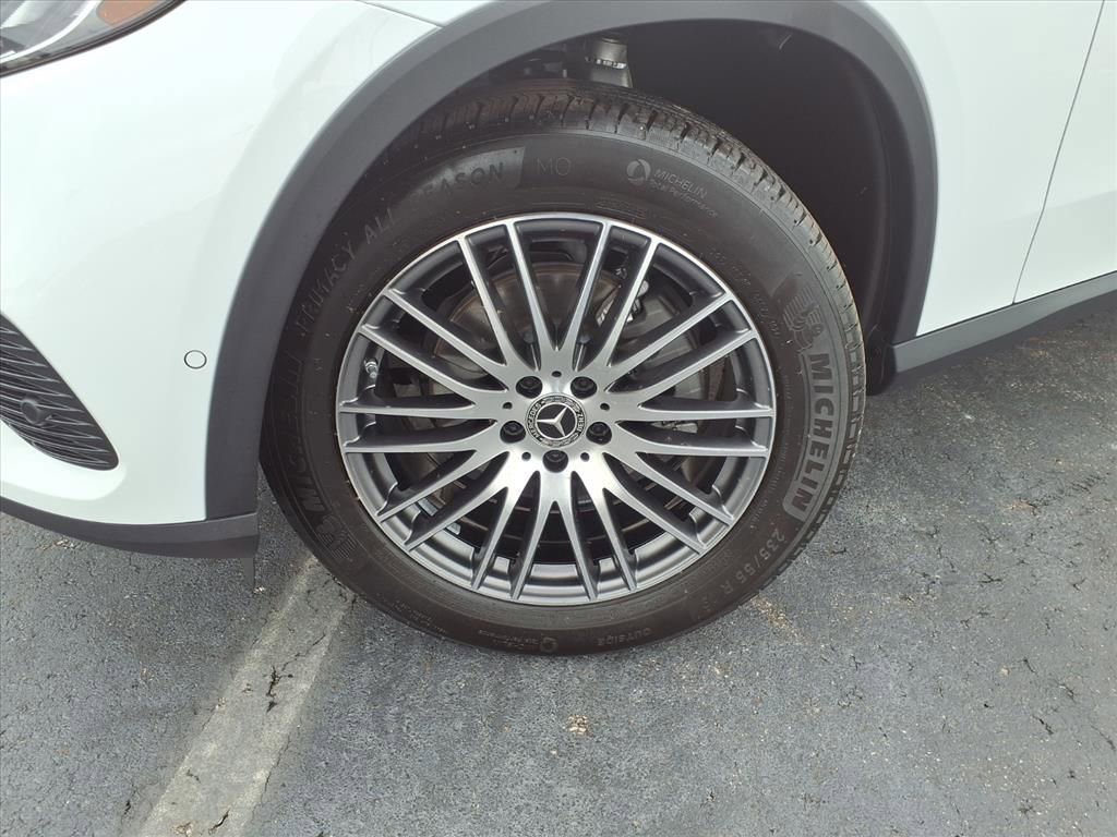 Used 2024 Mercedes-Benz GLC 300 GLC 300 image 35