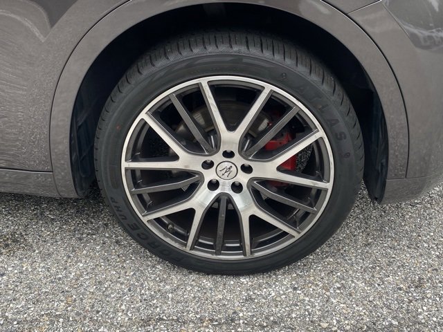 Used 2022 Maserati Levante GT image 12