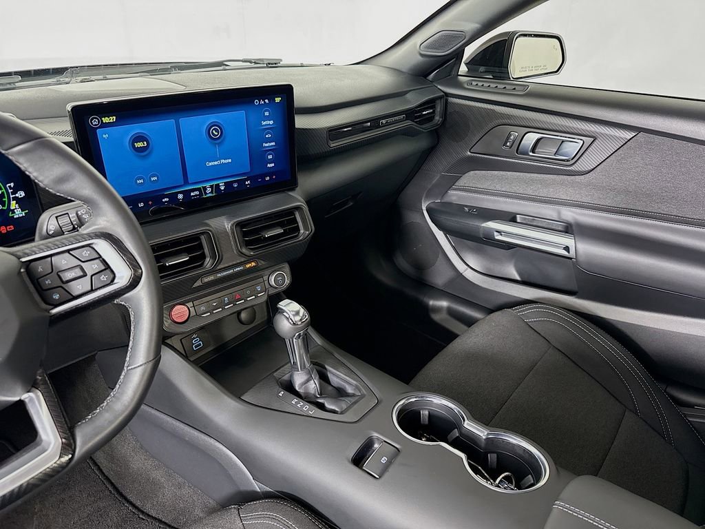 Used 2025 Ford Mustang EcoBoost image 21