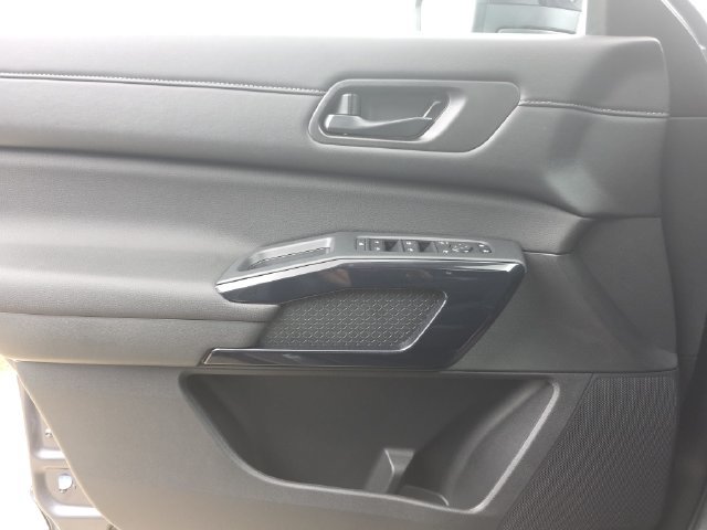 New 2026 Nissan Pathfinder SV w/ SV Premium Package FWD image 31