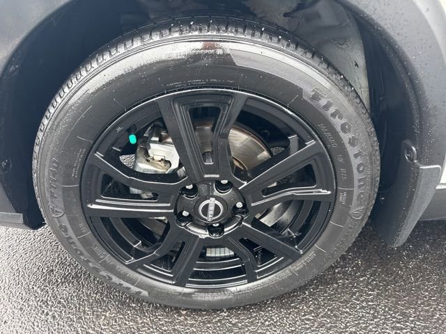 Used 2024 Nissan Kicks SR image 9