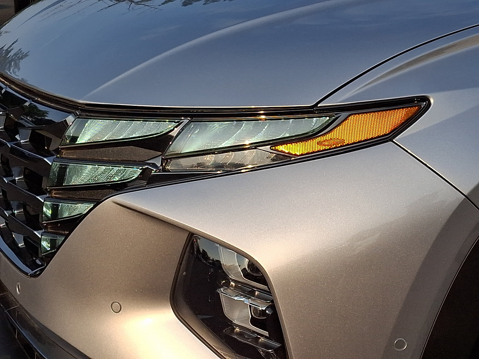 Certified 2024 Hyundai Tucson Limited AWD/4WD image 9
