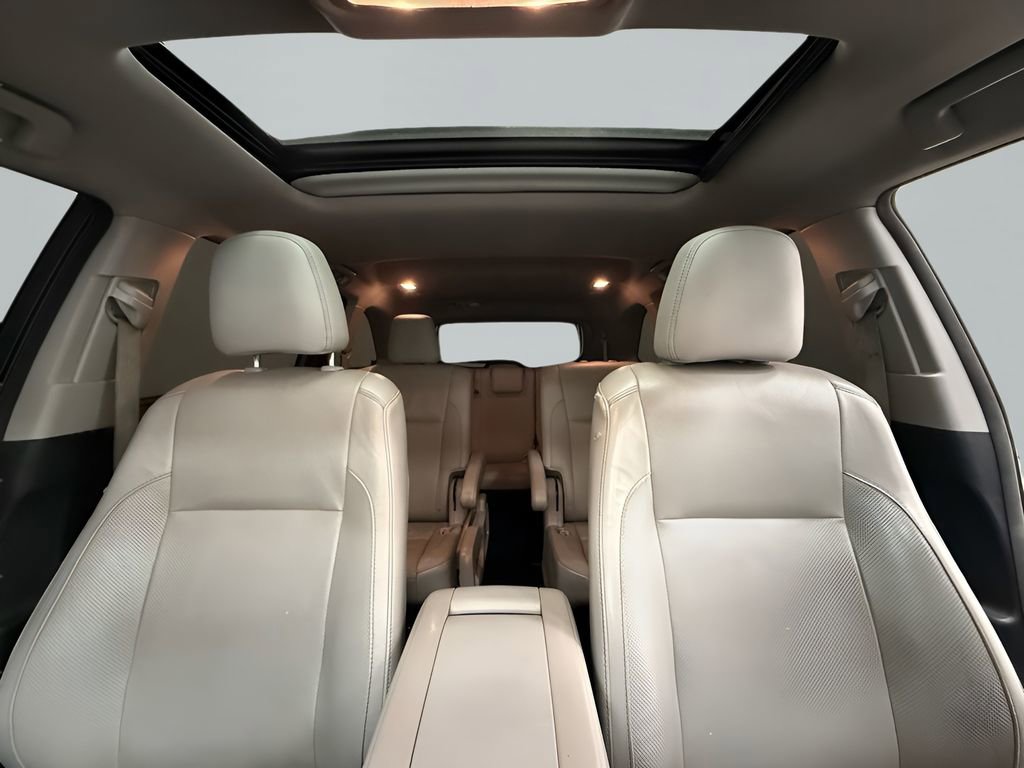 Used 2015 Toyota Highlander Limited image 16