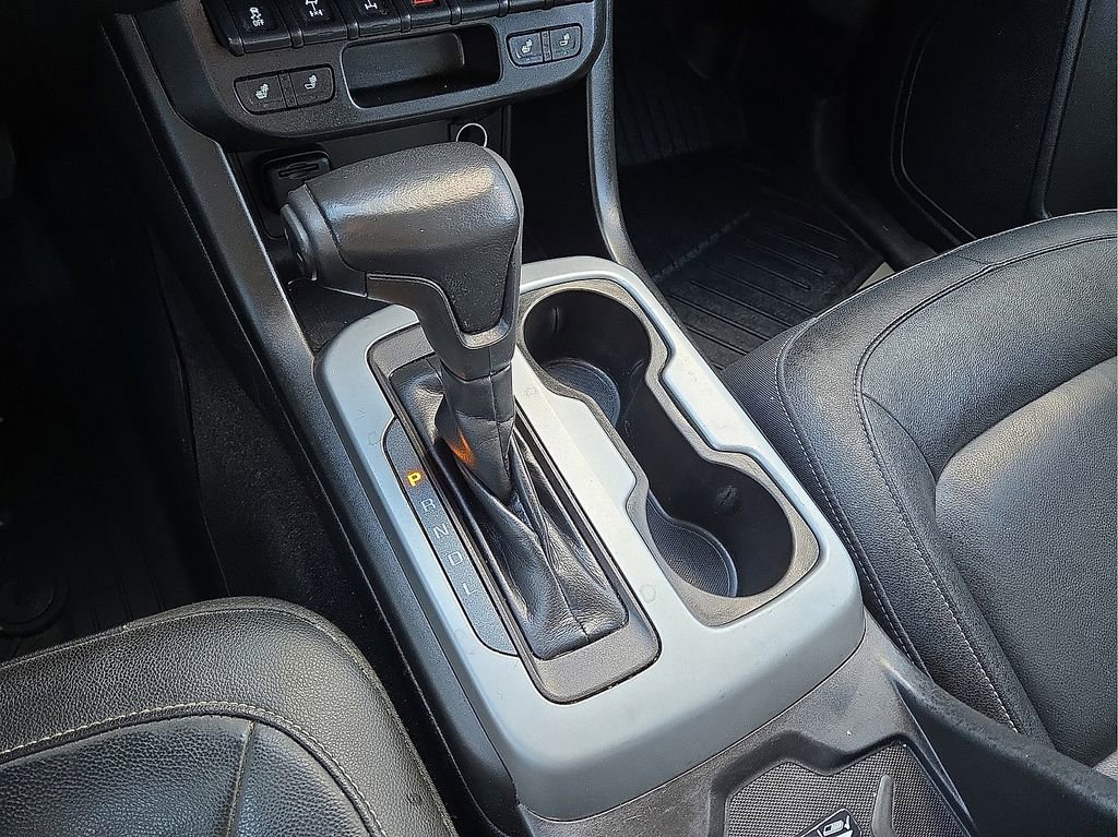 Used 2020 Chevrolet Colorado ZR2 w/ Colorado ZR2 Bison Edition image 30