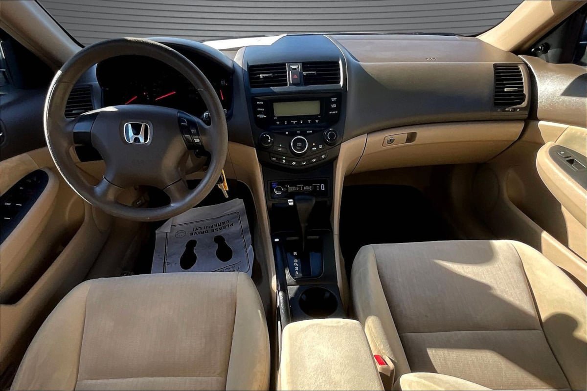 Used 2004 Honda Accord LX image 7
