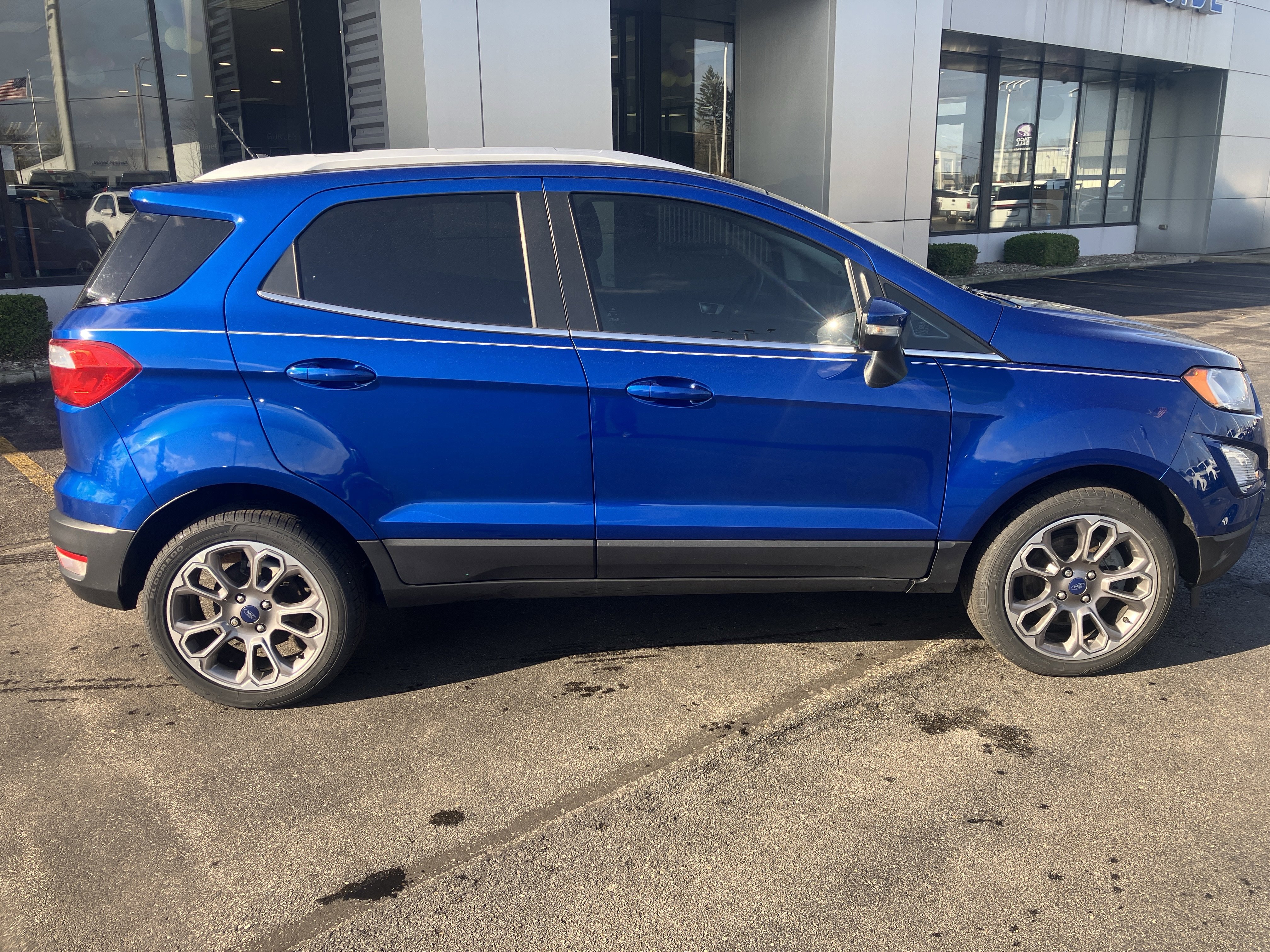 Used 2021 Ford EcoSport Titanium w/ Interior Protection Package image 8