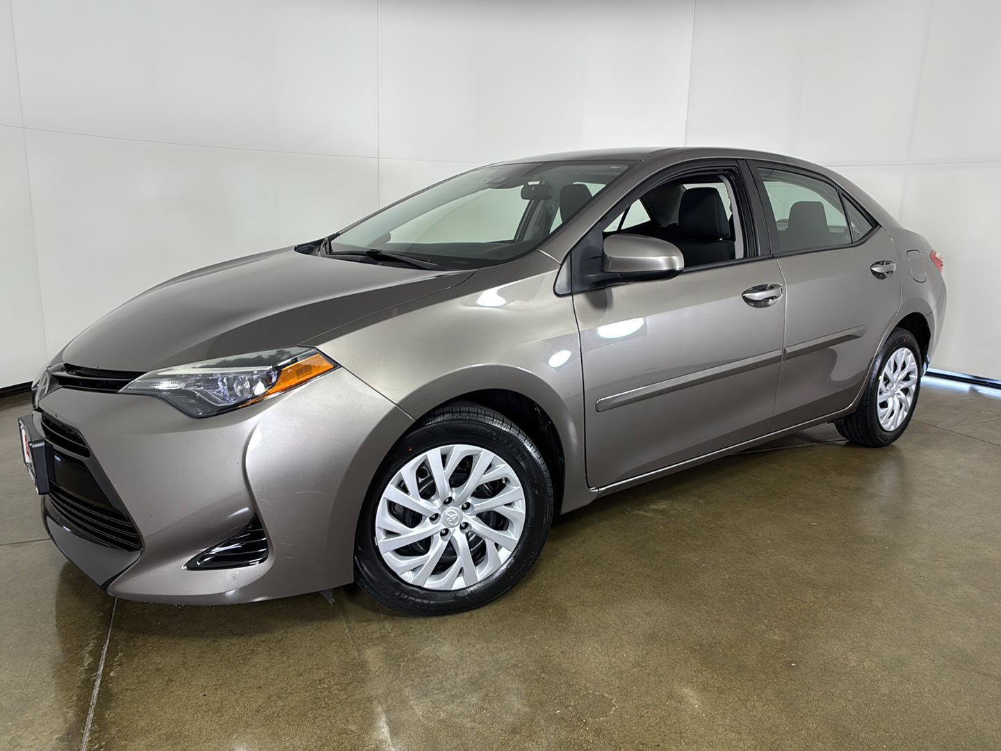 Used 2018 Toyota Corolla LE