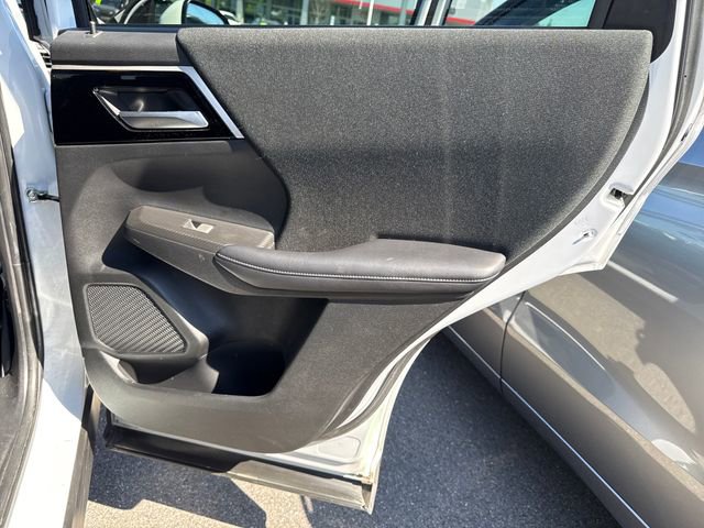 Used 2024 Mitsubishi Outlander ES AWD/4WD image 14