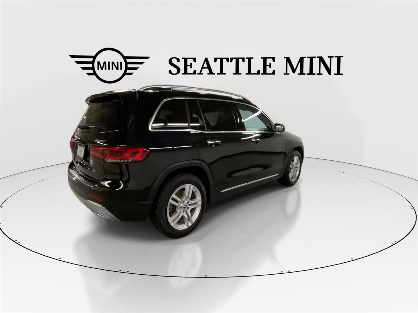 Used 2022 Mercedes-Benz GLB 250 4MATIC image 11