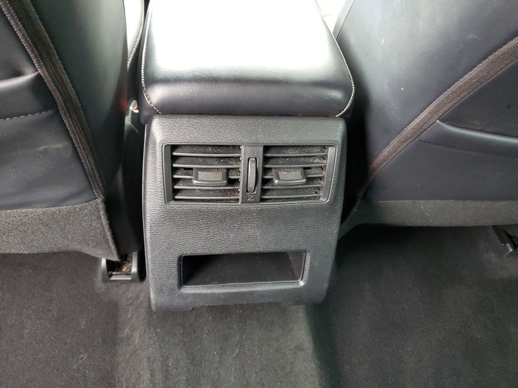 Used 2023 Mitsubishi Outlander SE Black Edition image 12