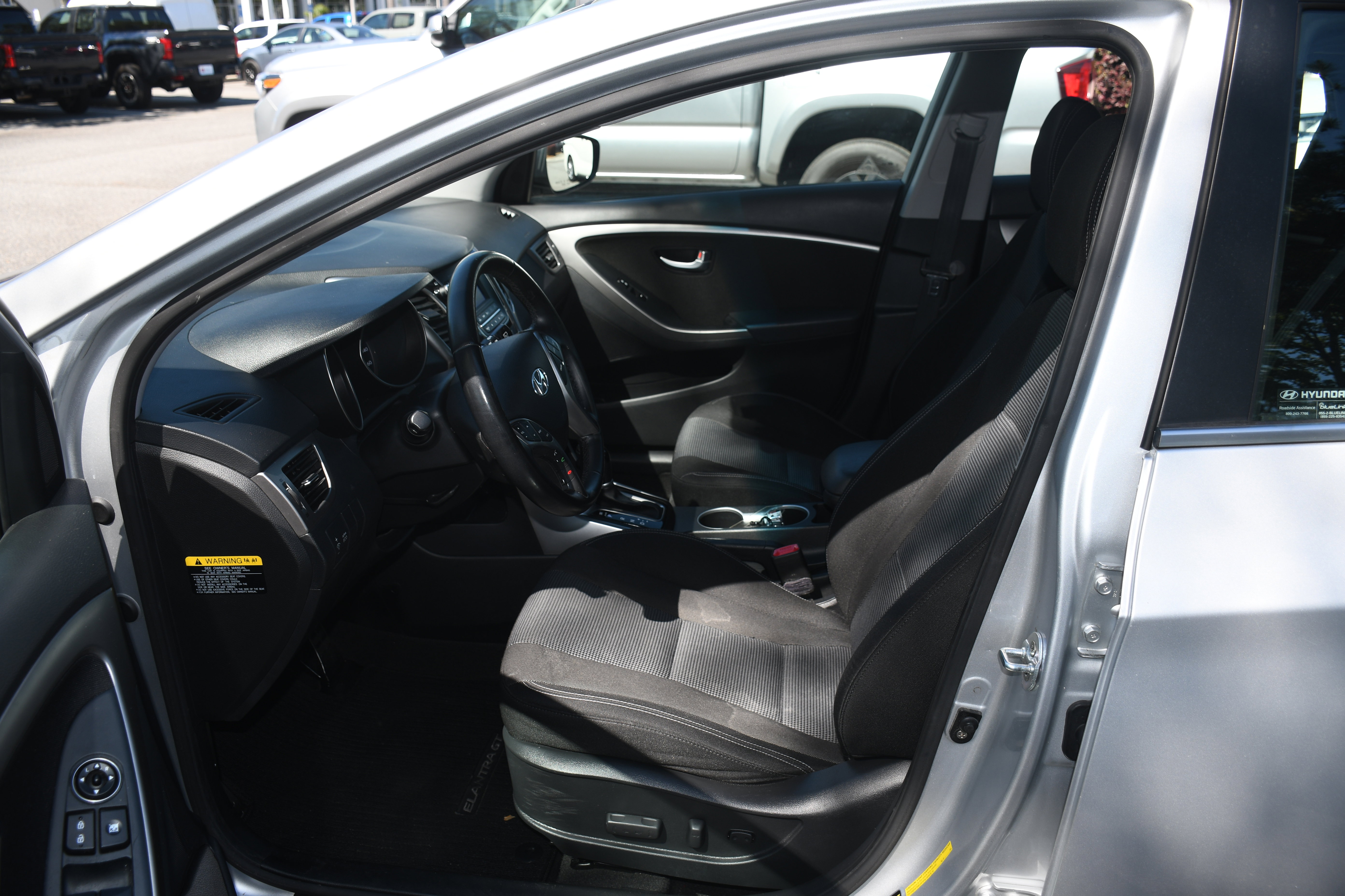 Used 2016 Hyundai Elantra GT w/ Option Group 02 FWD image 7