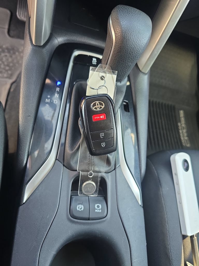 Used 2022 Toyota Corolla Cross LE w/ Moonroof Package AWD/4WD image 30