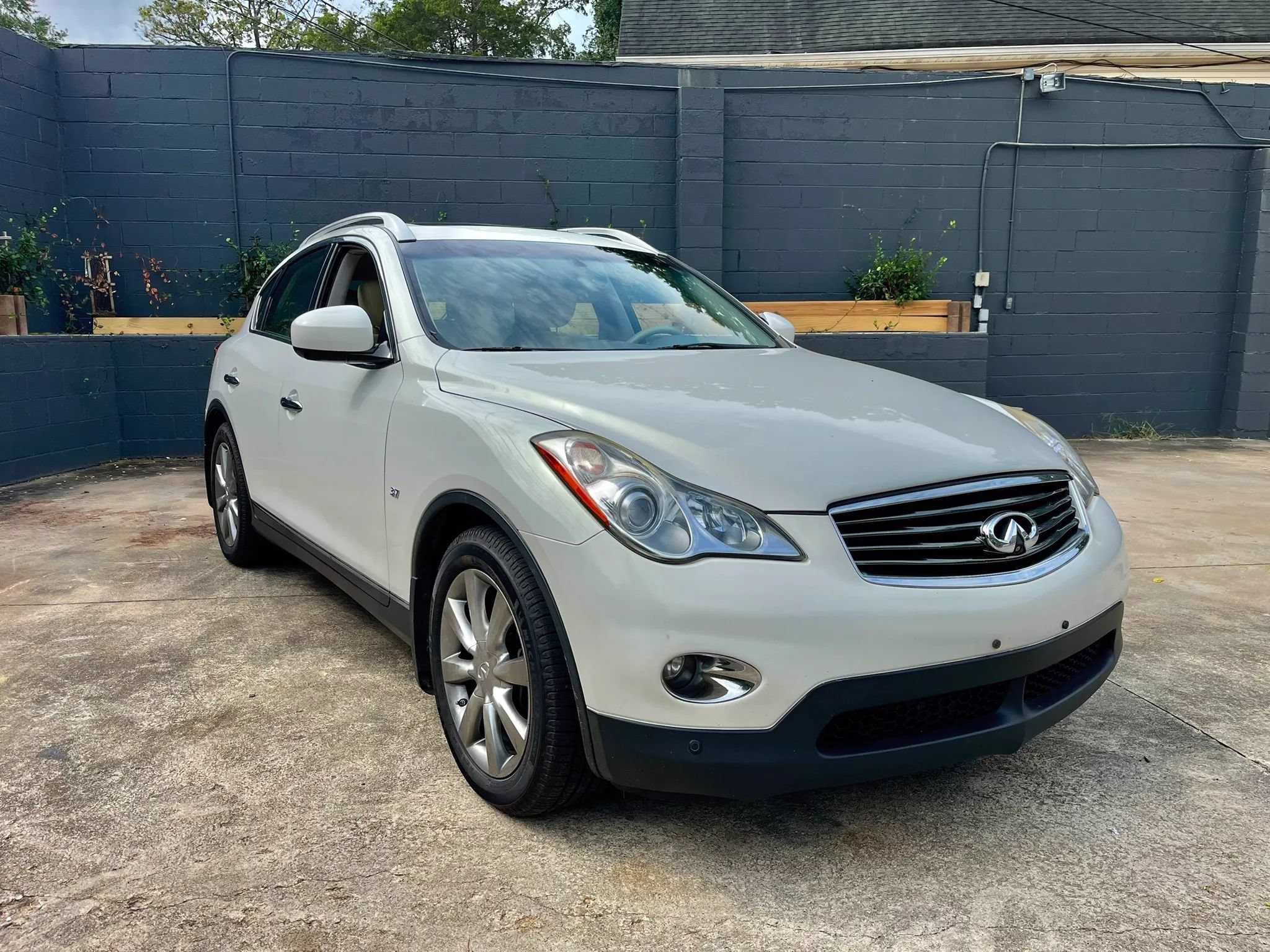Used 2015 INFINITI QX50 Journey w/ Premium Package AWD/4WD image 3