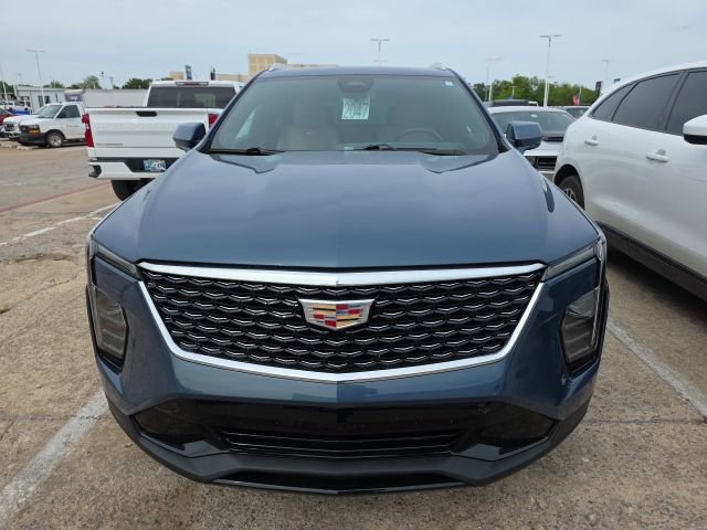 Used 2024 Cadillac XT4 Premium Luxury AWD/4WD image 8