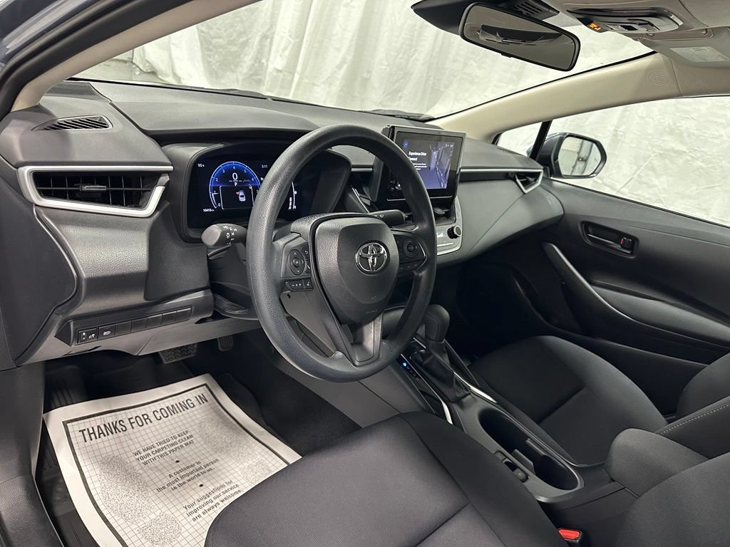 Used 2026 Toyota Corolla LE FWD image 15