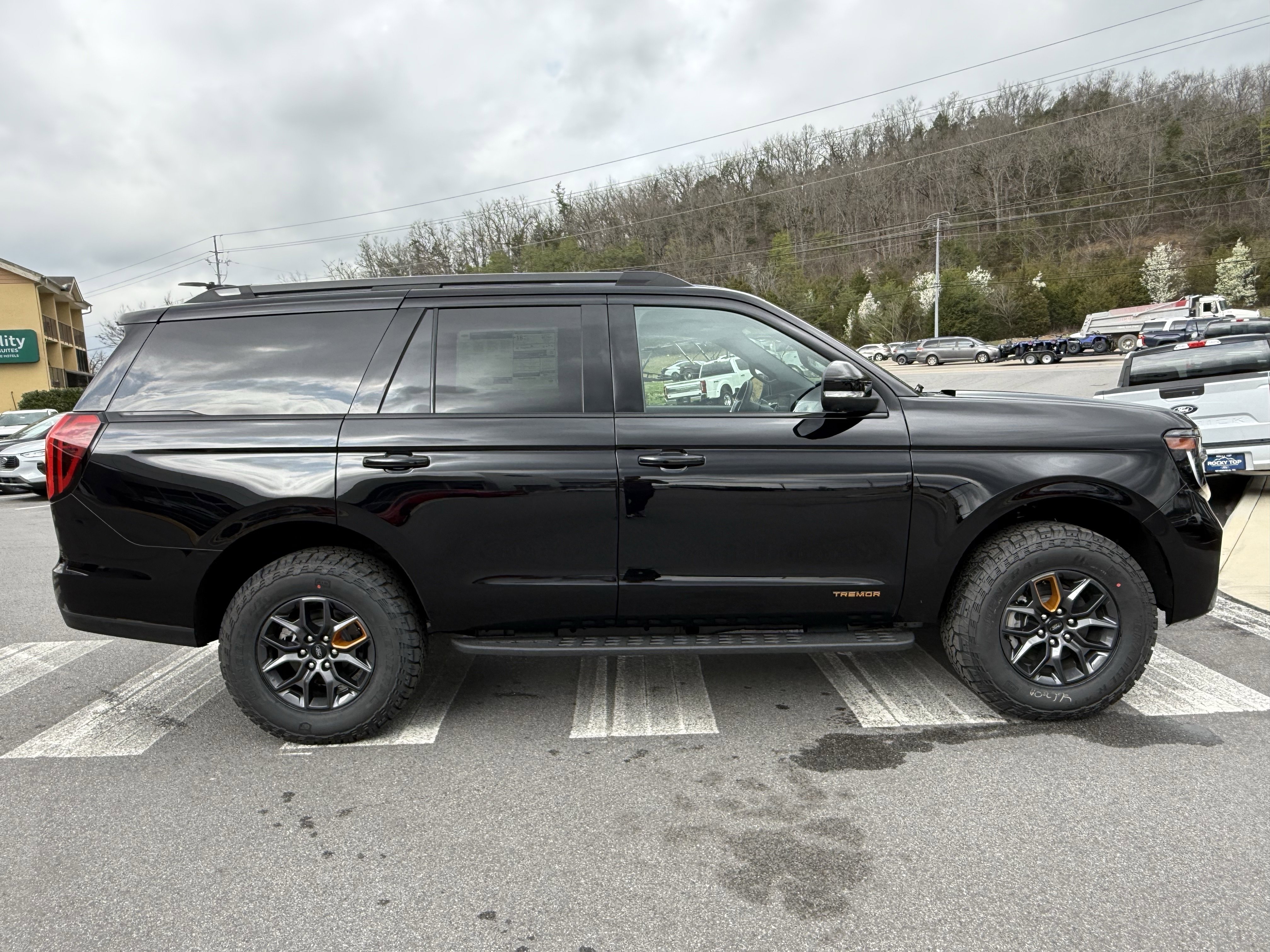 New 2026 Ford Expedition Tremor image 4