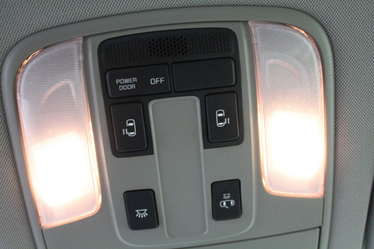 Used 2019 Kia Sedona LX image 14