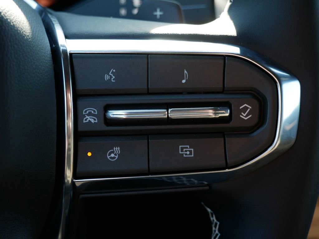 New 2026 GMC Acadia Denali Ultimate w/ LPO, Floor Liner Package image 13