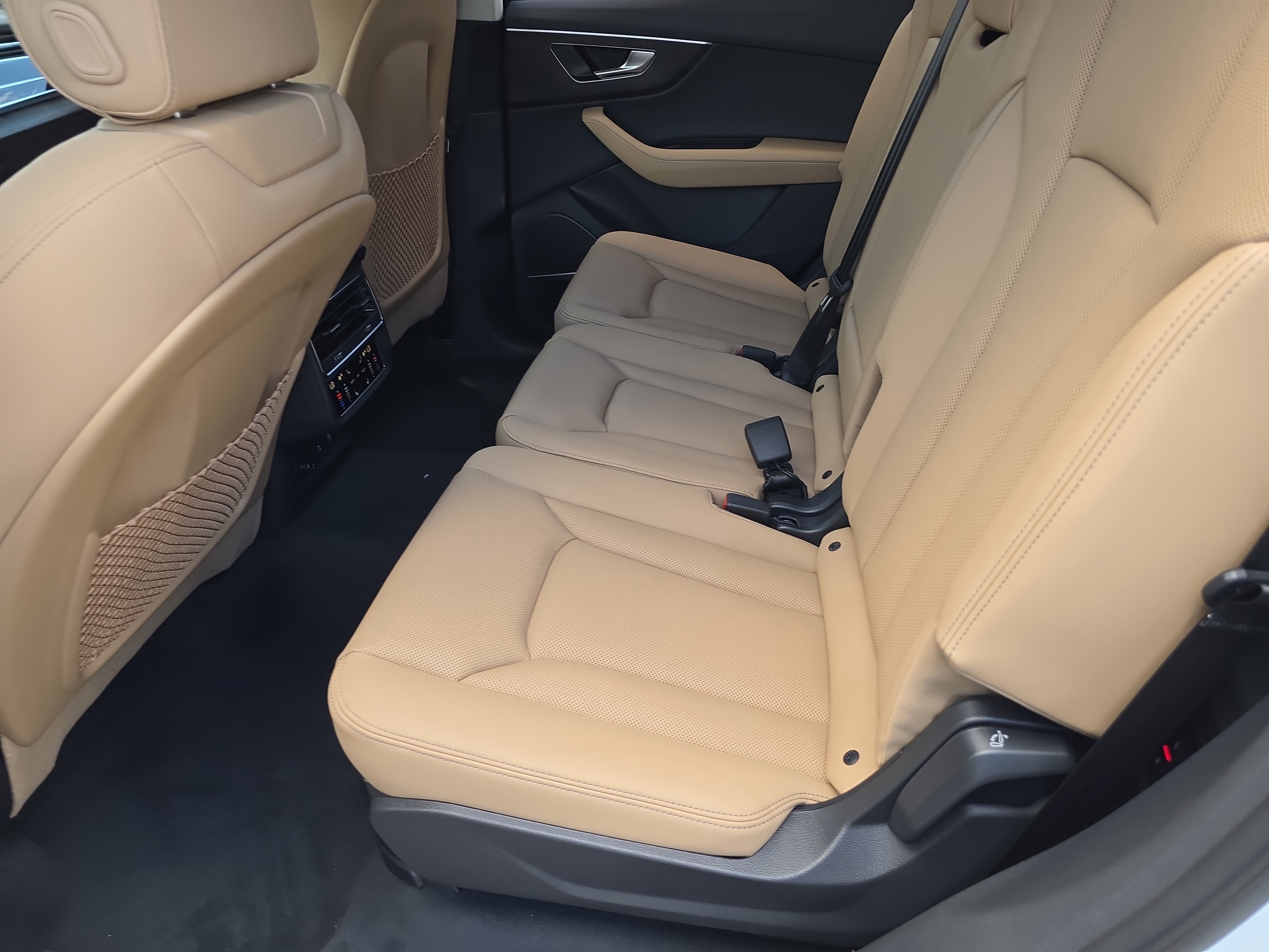 New 2025 Audi Q7 Premium Plus image 15