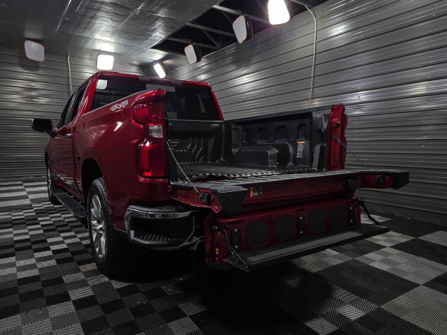 Used 2022 Chevrolet Silverado 1500 LTZ w/ LTZ Premium Package AWD/4WD image 11
