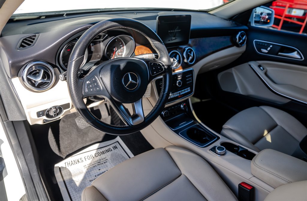 Used 2019 Mercedes-Benz GLA 250 w/ Convenience Package image 14